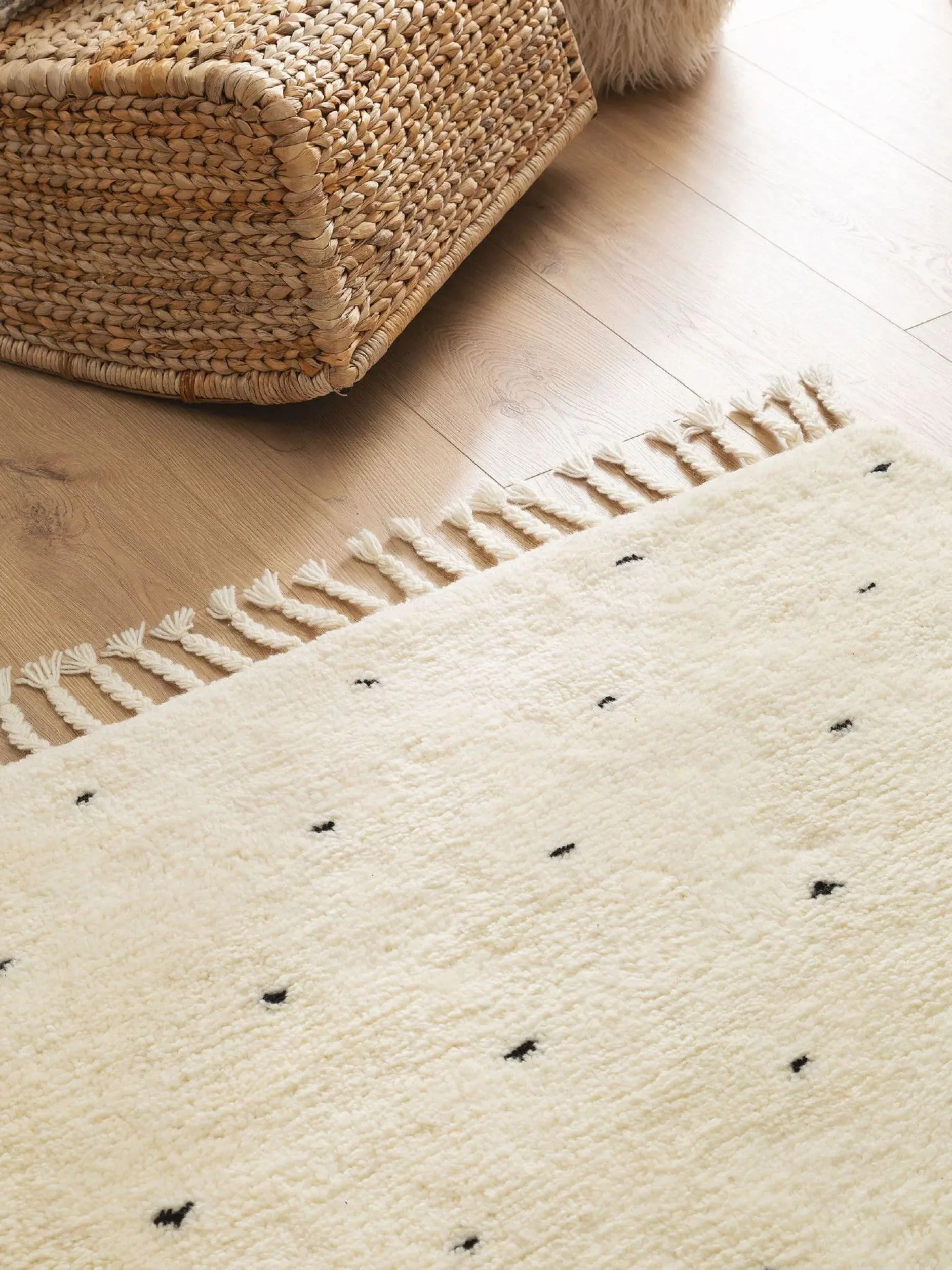 Design Kinderteppich Theo Beige