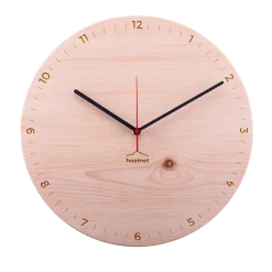 Design Wanduhr 'Bergtouhr Zirbe rund'