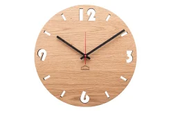 Design Wanduhr 'Duhrchbruch Eiche rund'