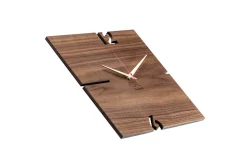 Design Wanduhr 'Puhr Nuss eckig'