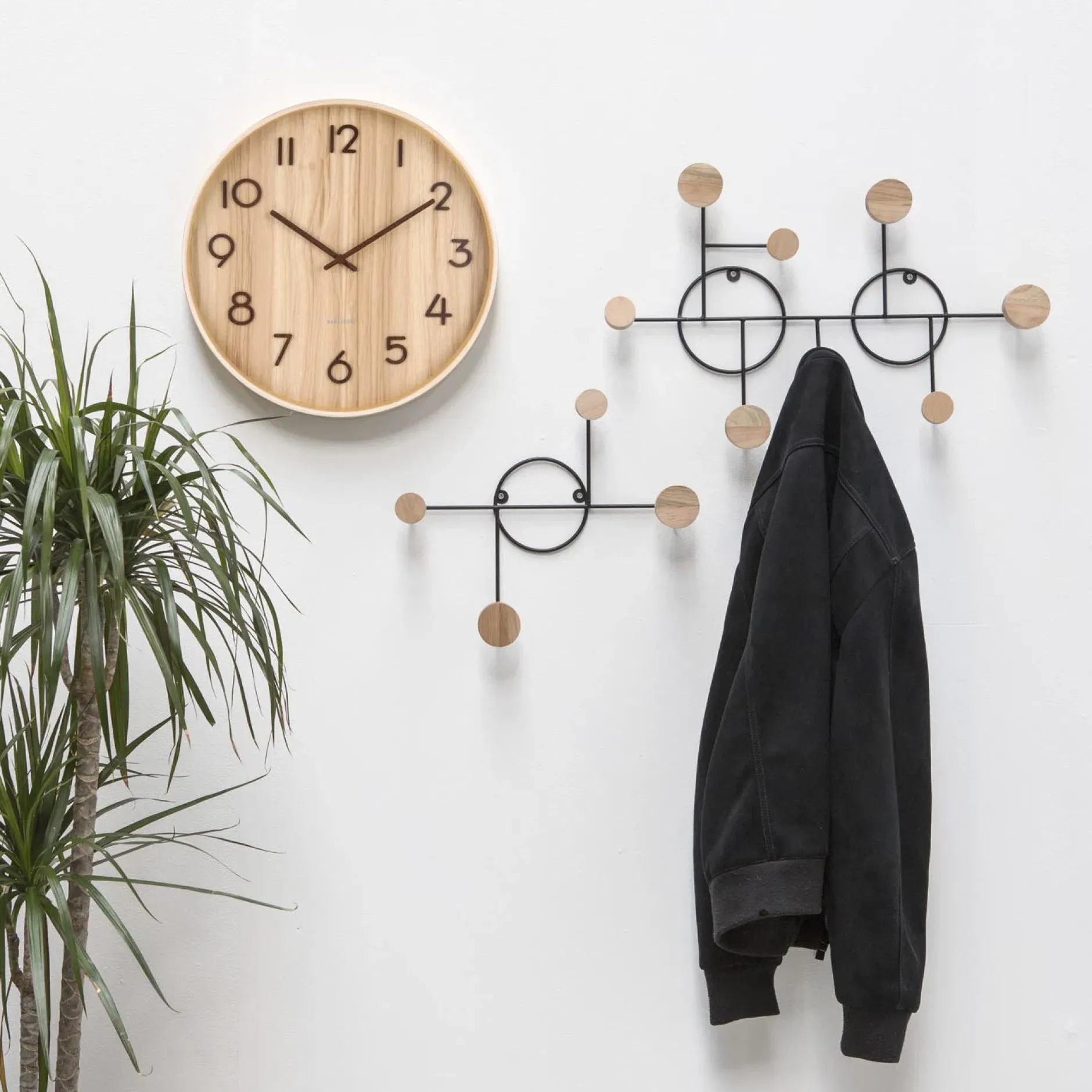 Design Wanduhr 'Pure Medium'