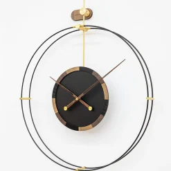 Design Wanduhr 'THE CIRCLE.'