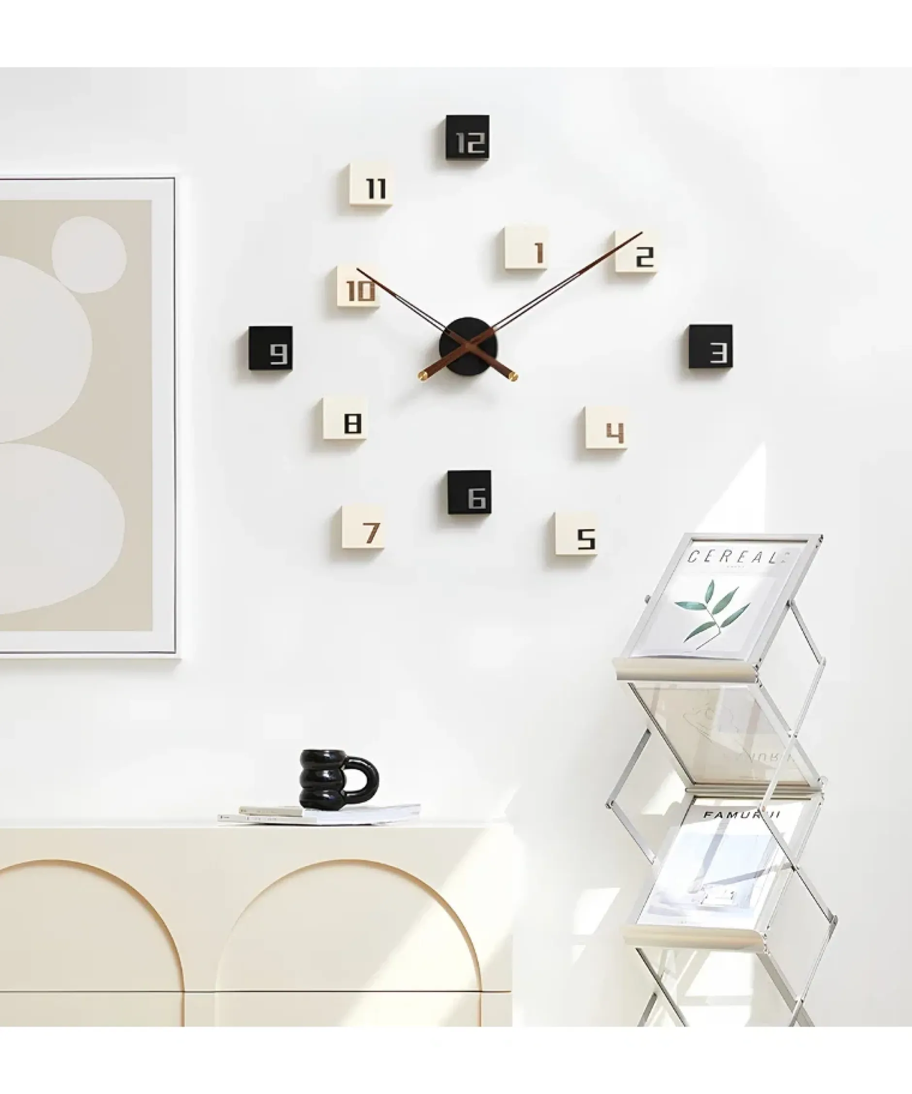 Design Wanduhr 'THE CONTRAST'