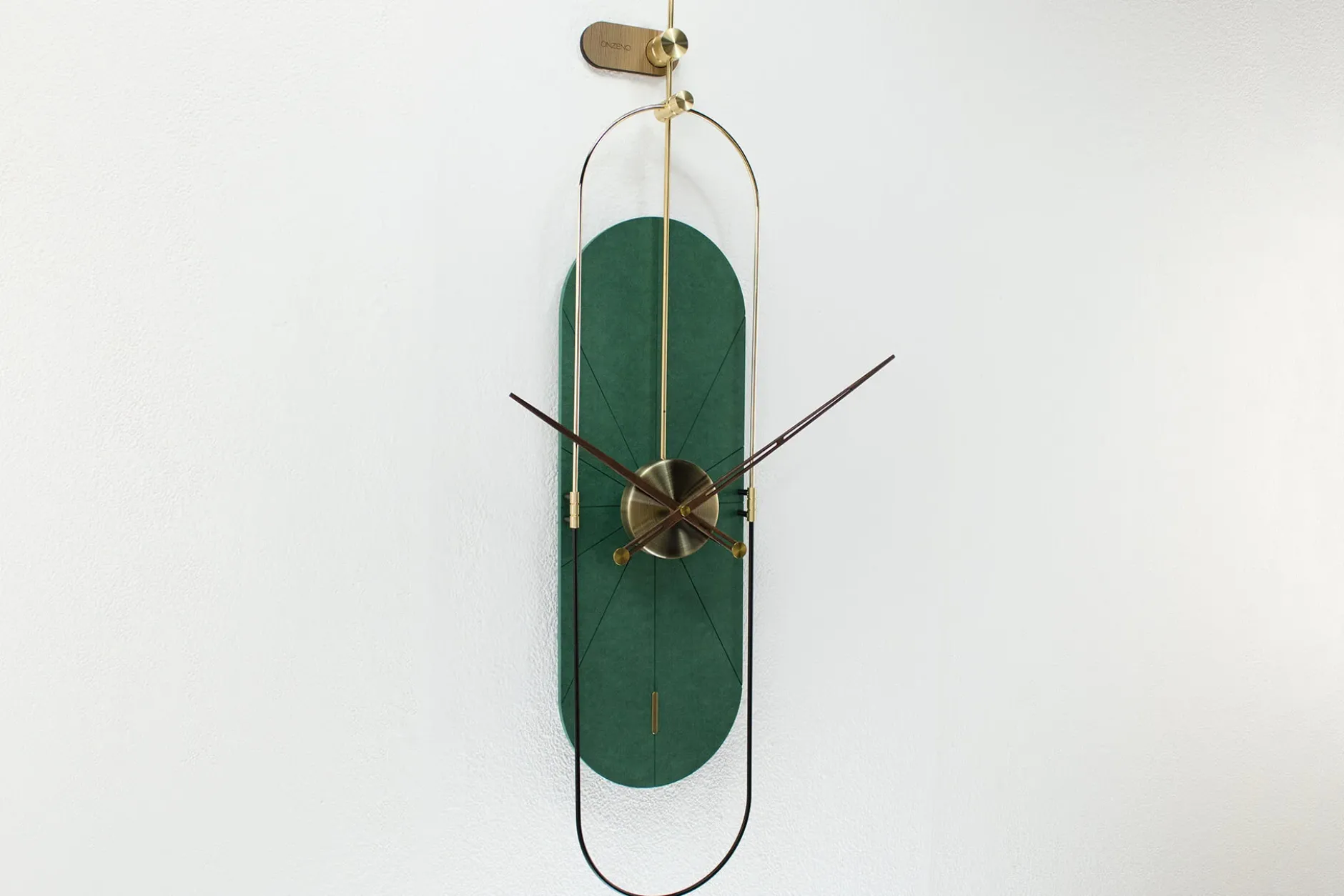 Design Wanduhr 'THE GREEN PLANET.'