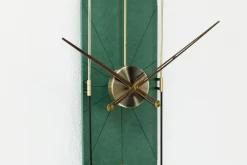 Design Wanduhr 'THE GREEN PLANET.'