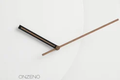 Design Wanduhr 'THE INDEPENDENT.'