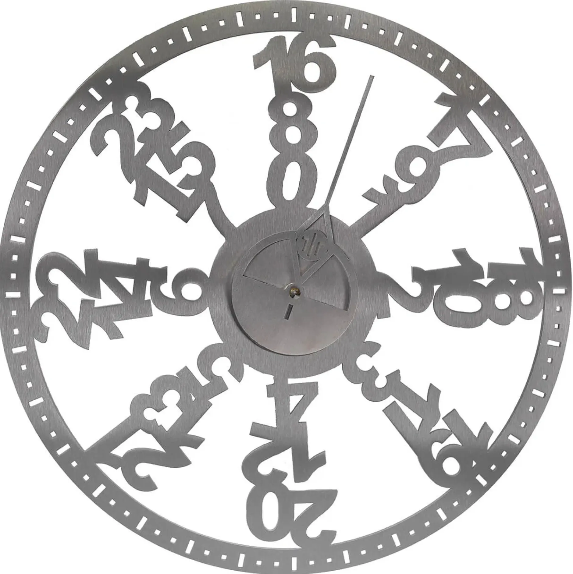 Design Wanduhr 'THE LASERCUT.'
