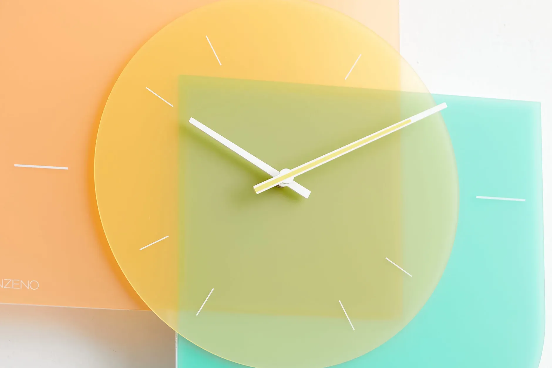 Design Wanduhr 'THE LEMON.'