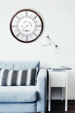 Design Wanduhr 'THE ORIENTED.'