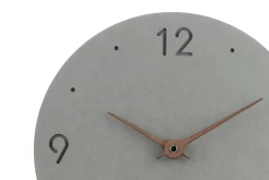 Design Wanduhr 'THE PLAYFUL.'