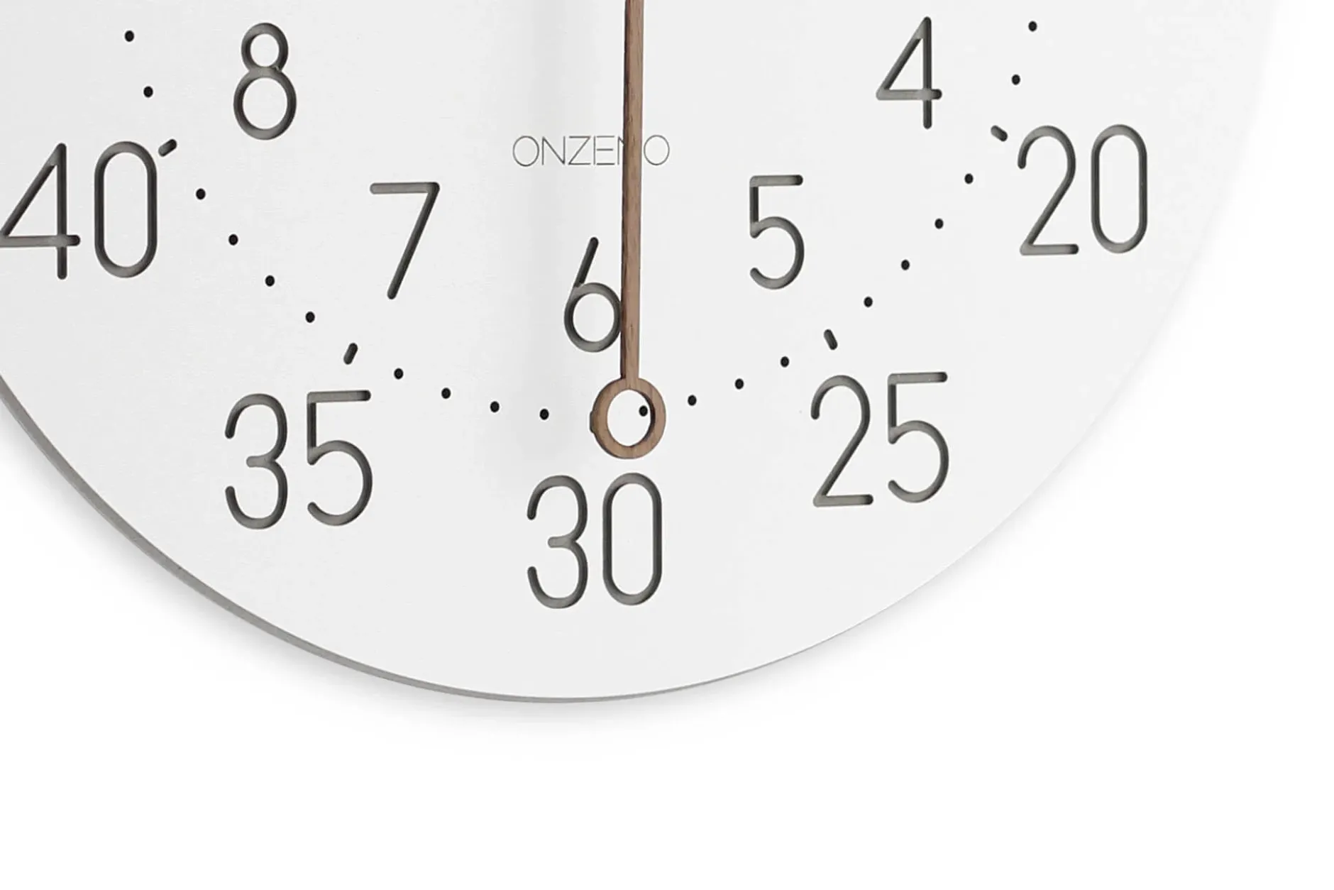 Design Wanduhr 'THE PRECISE.'