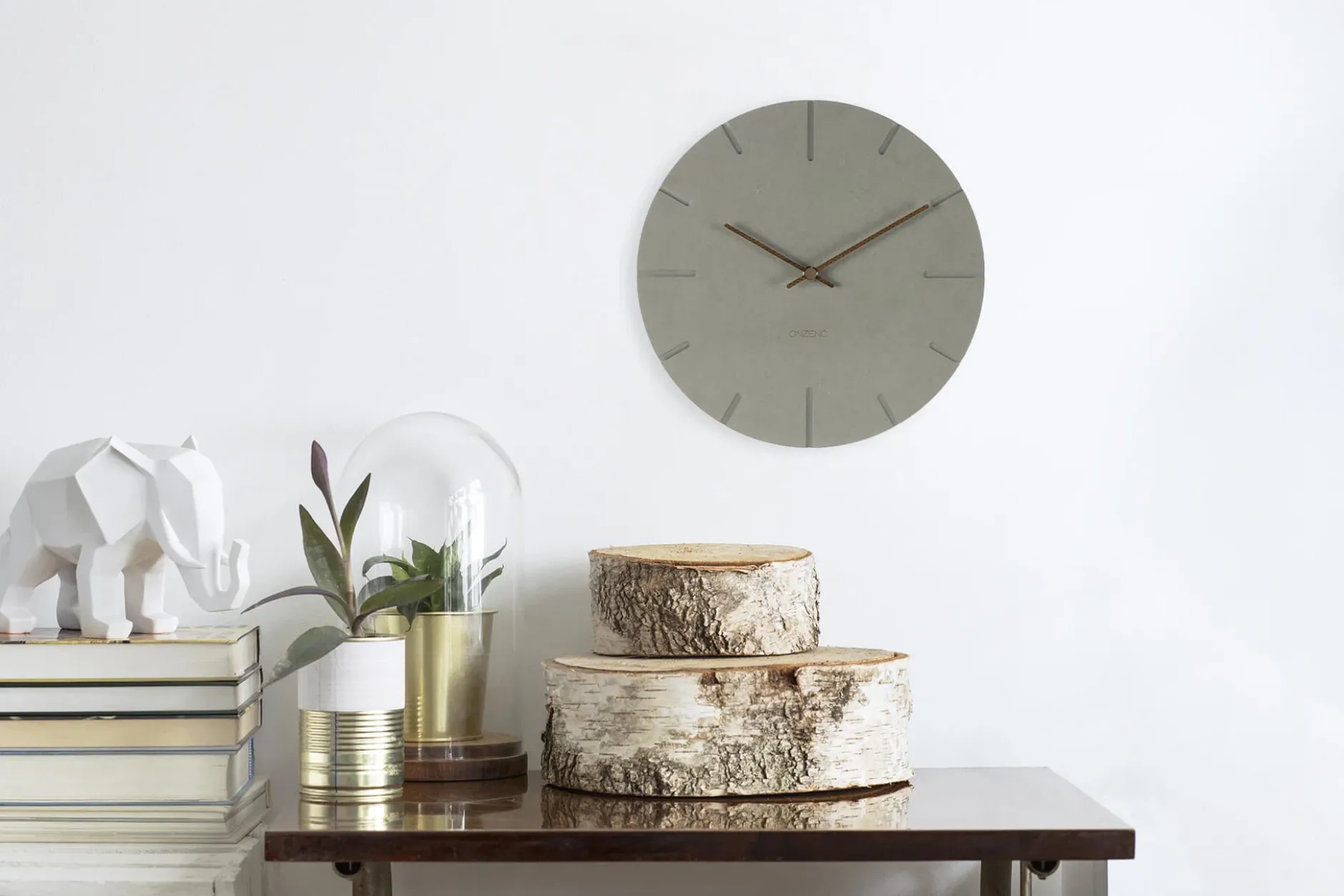 Design Wanduhr 'THE ROOT. '