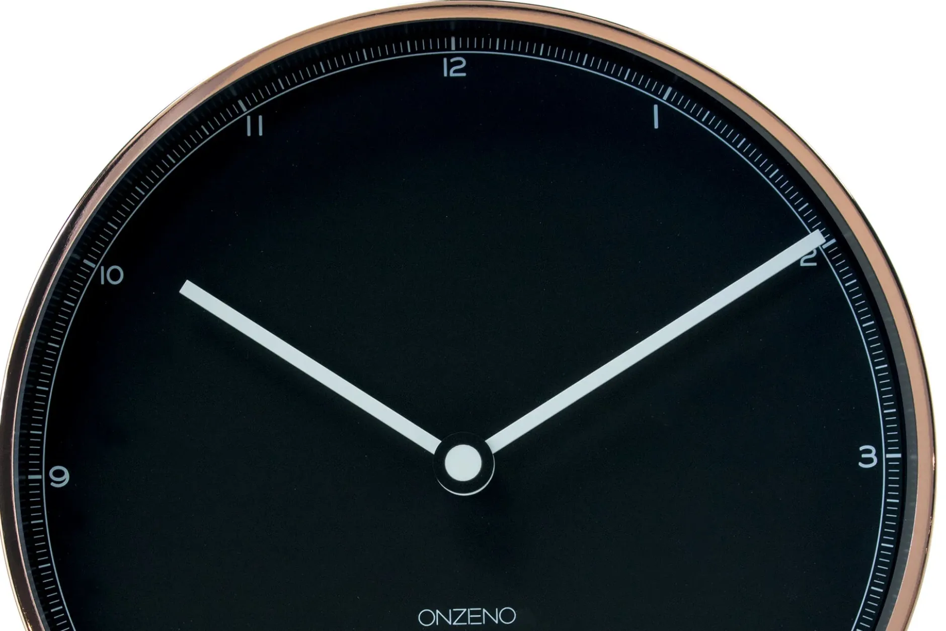 Design Wanduhr 'THE SHINY.'