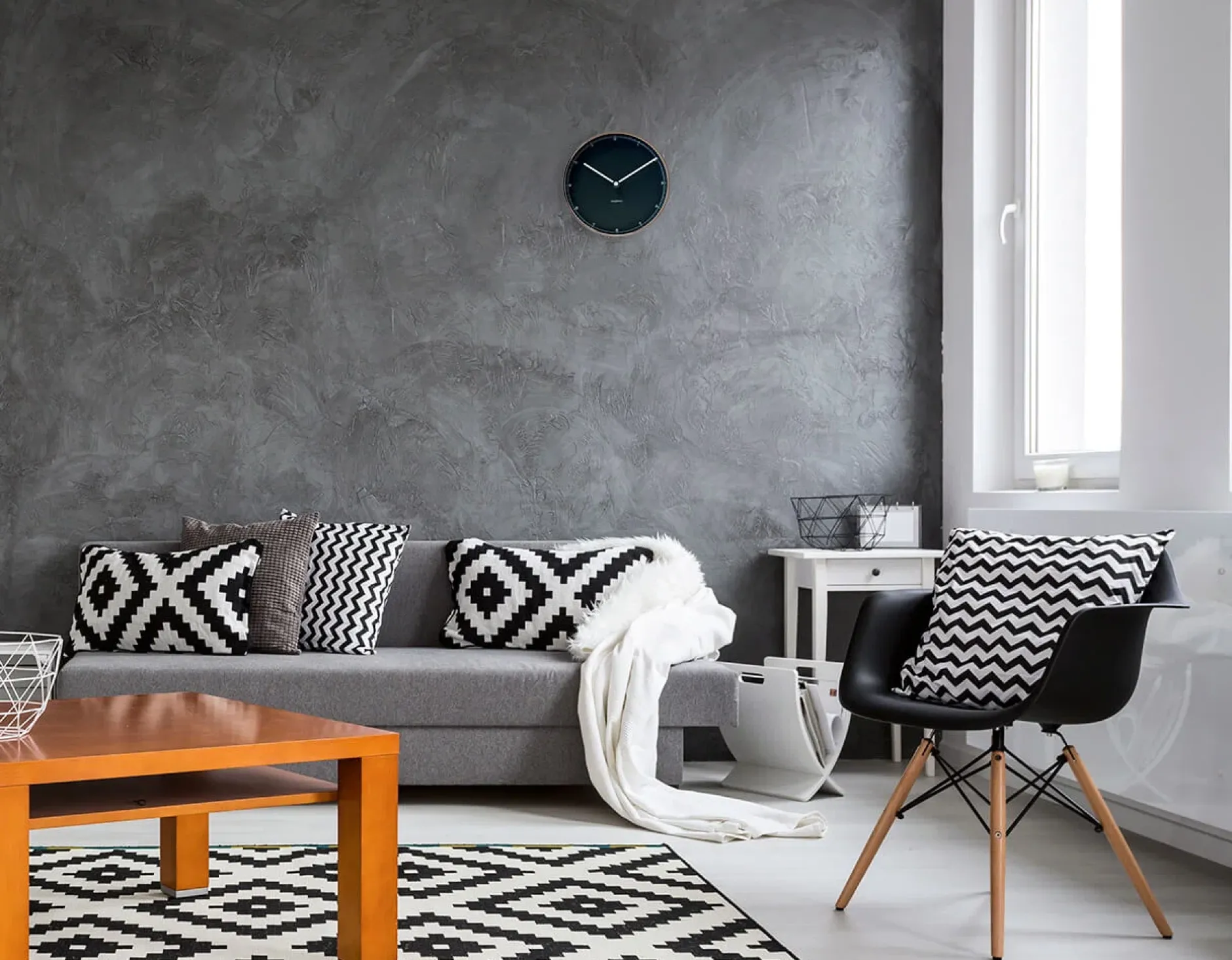 Design Wanduhr 'THE SHINY.'