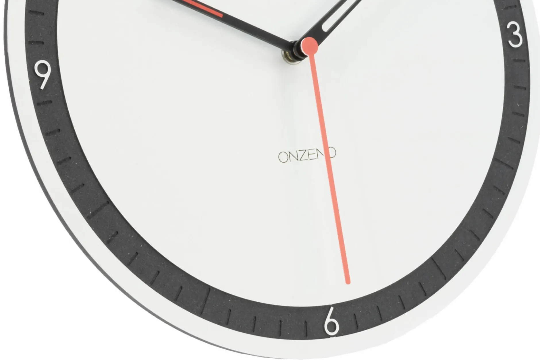 Design Wanduhr 'THE SPORTY.'