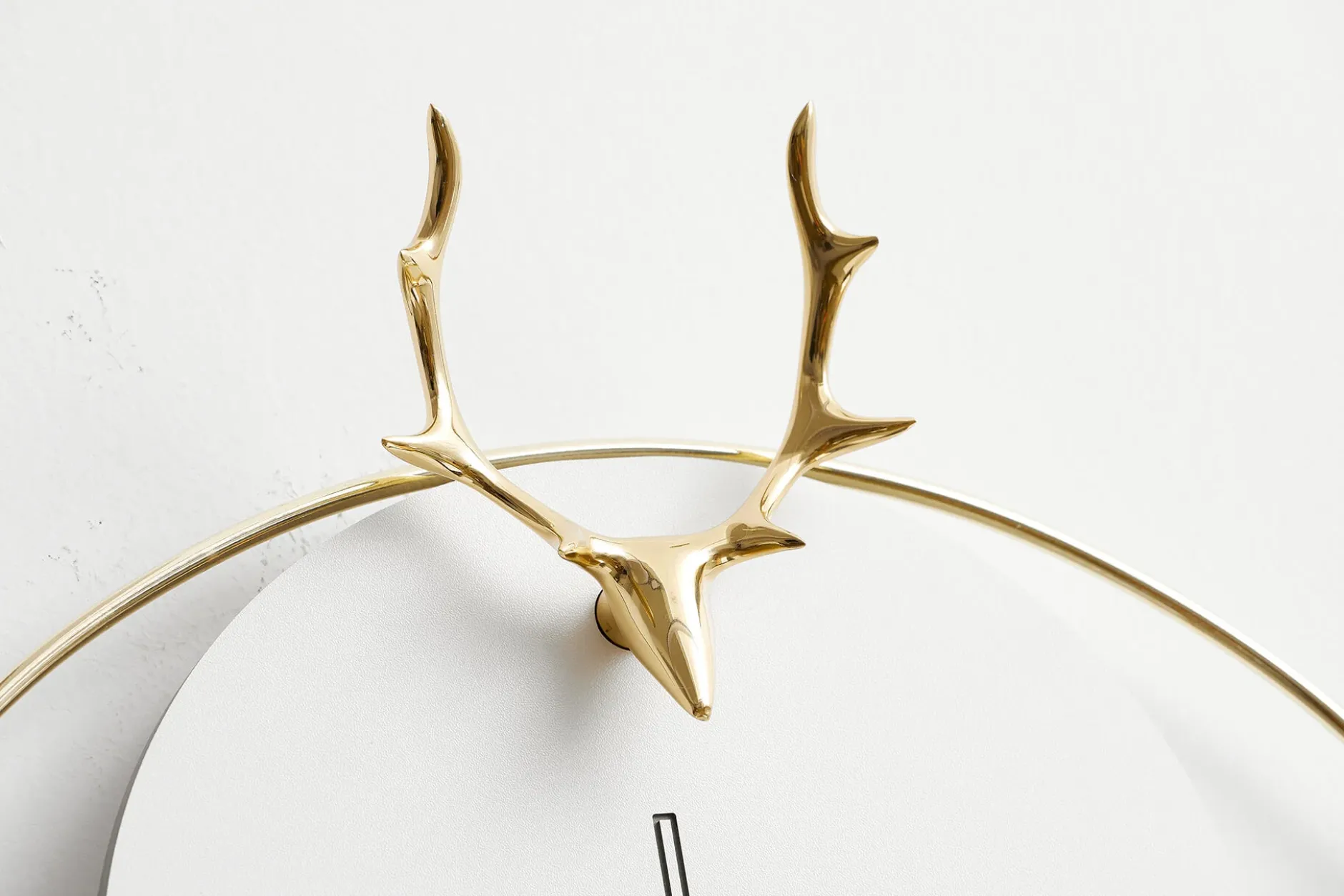 Design Wanduhr 'THE WHITE SKY.'