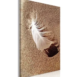 Kunstdruck auf Leinwand 'Feather on the Sand Vertical'
