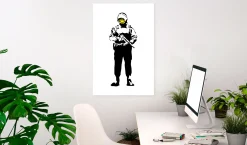 Kunstdruck auf Leinwand 'Smiling Policeman Vertical'