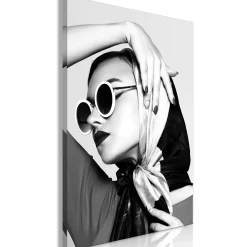 Kunstdruck auf Leinwand 'Stylish Lady Vertical'
