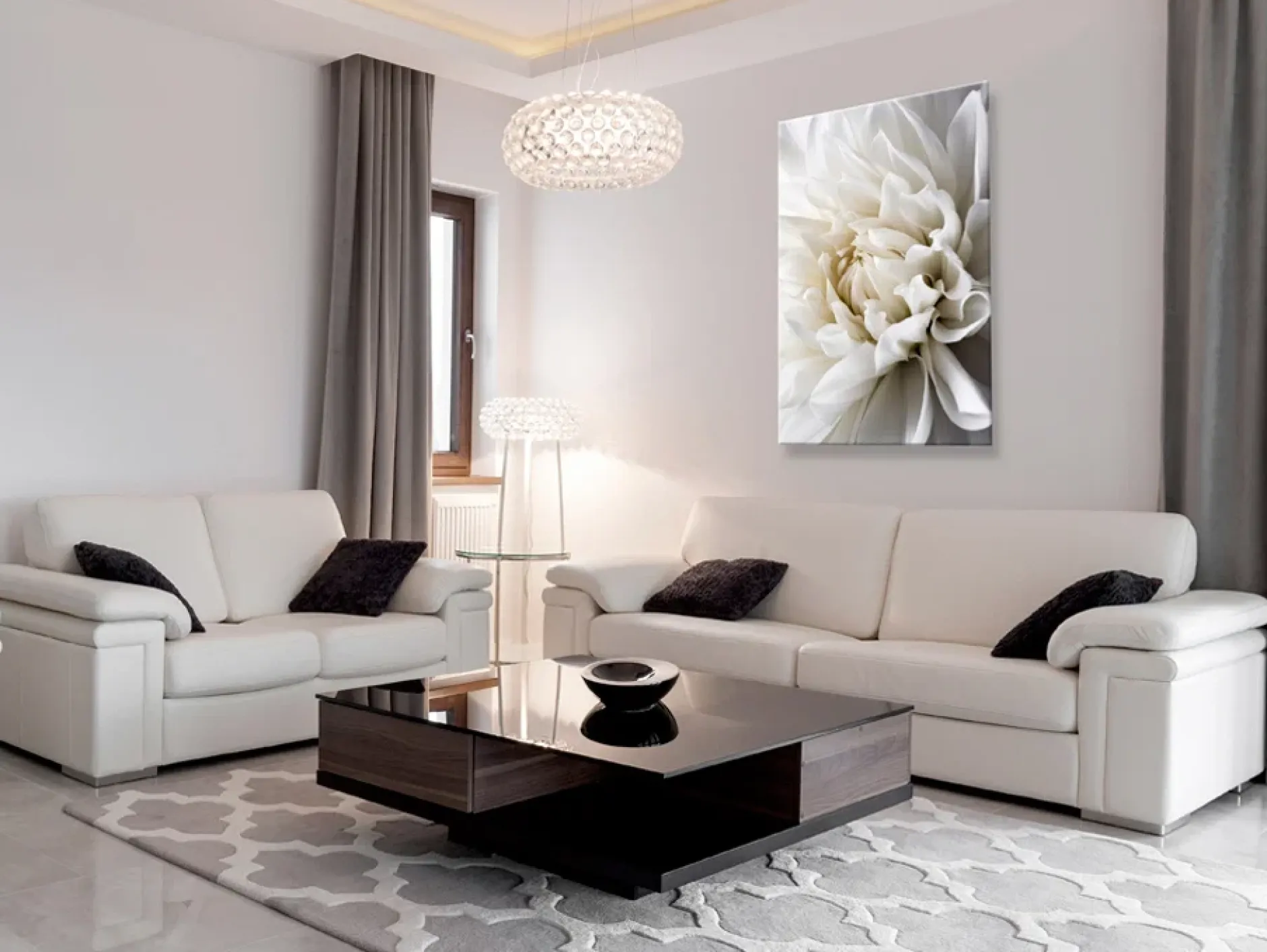 Kunstdruck auf Leinwand 'White Dahlia'