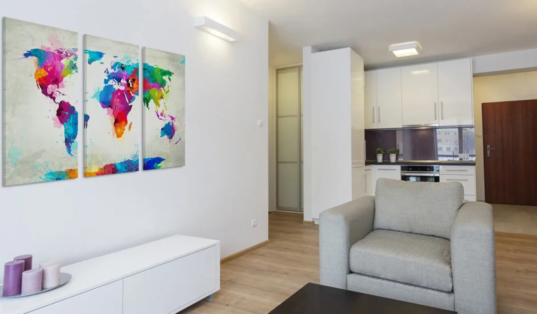 Kunstdruck auf Leinwand 'World Map: An Explosion of Colors'