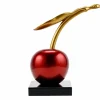 Kunststein Skulptur 'The Cherry On Top' 23x21x11cm