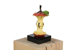 Kunststein Skulptur 'Verbotene Paradiesfrucht' 15x30x15cm