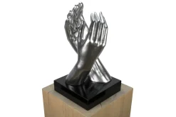 Kunststein Skulptur 'Was auch passiert' 21x41x21cm