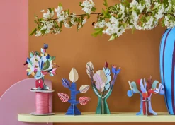 Papierskulptur 'Abstrakter Kosmischer Baum'