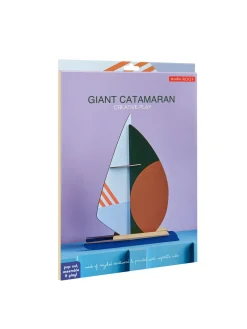 Papierskulptur 'Abstraktes Segelboot'