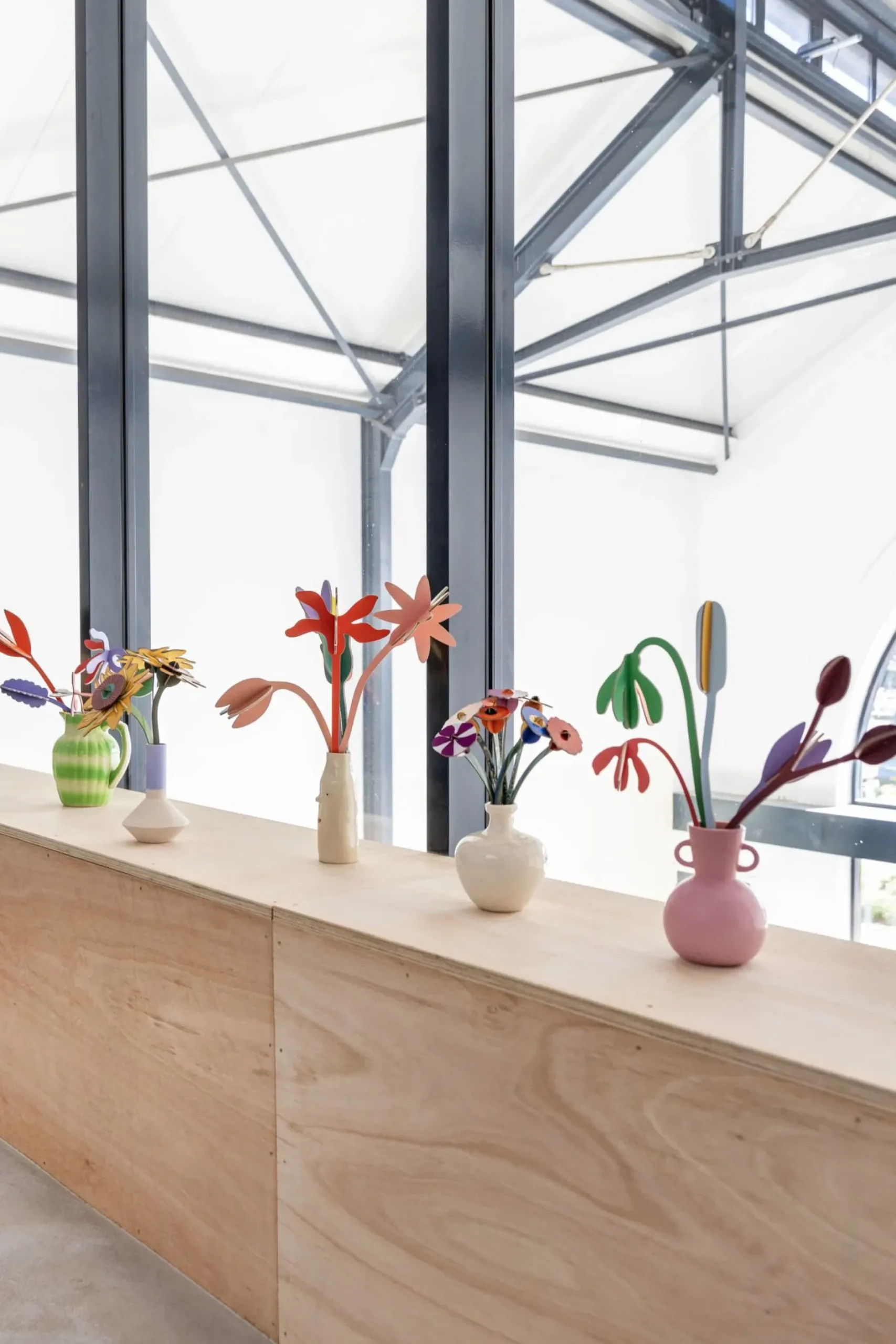 Papierskulptur 'Leuchtende Blüte'