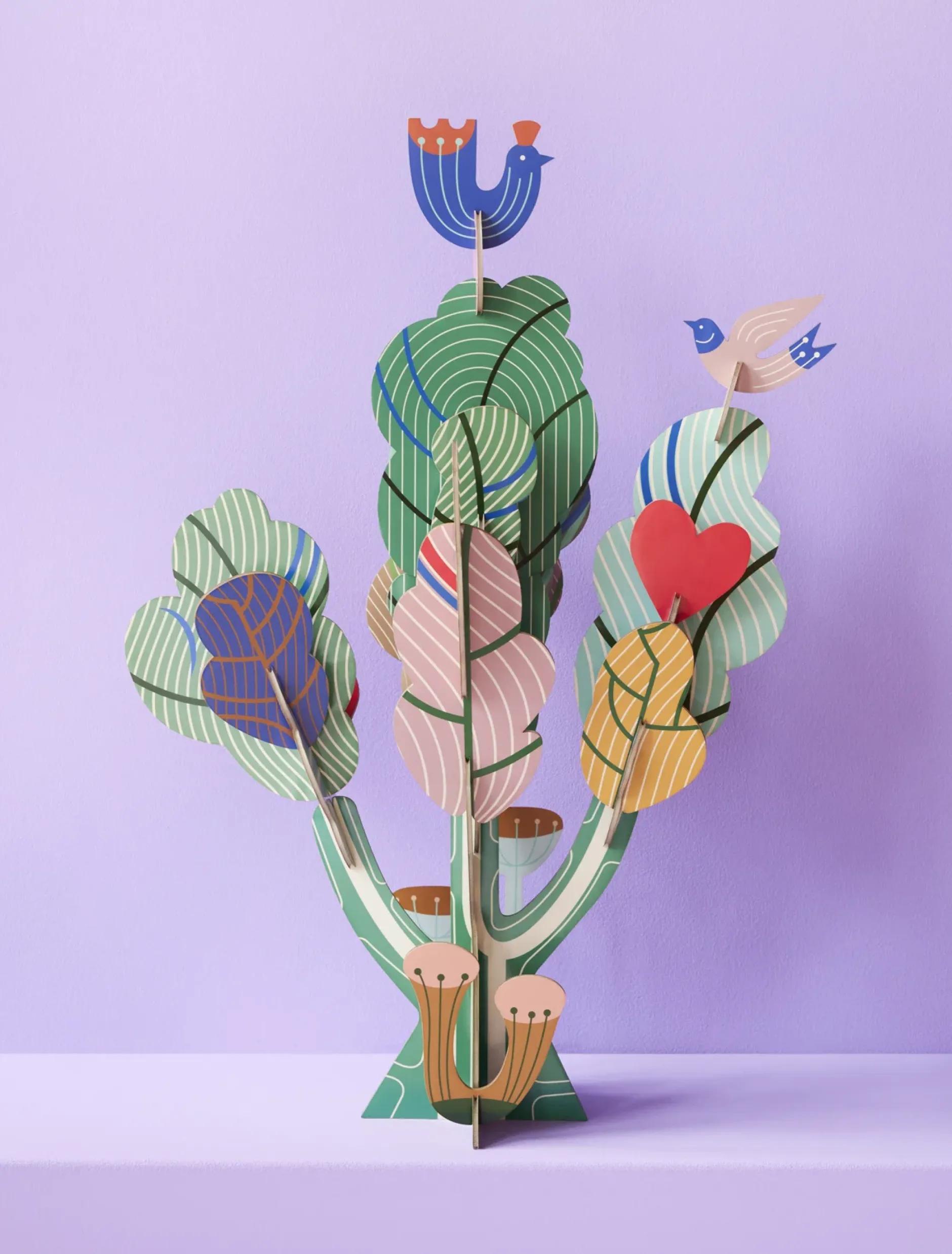 Papierskulptur 'Leuchtender Baum'