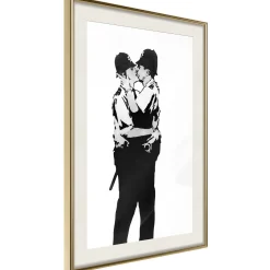 Poster 'Kissing Coppers'