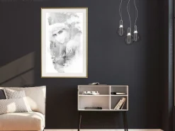 Poster 'Mysterious Look (Grey)'