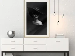 Poster 'Woman in a Hat'