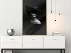 Poster 'Woman in a Hat'