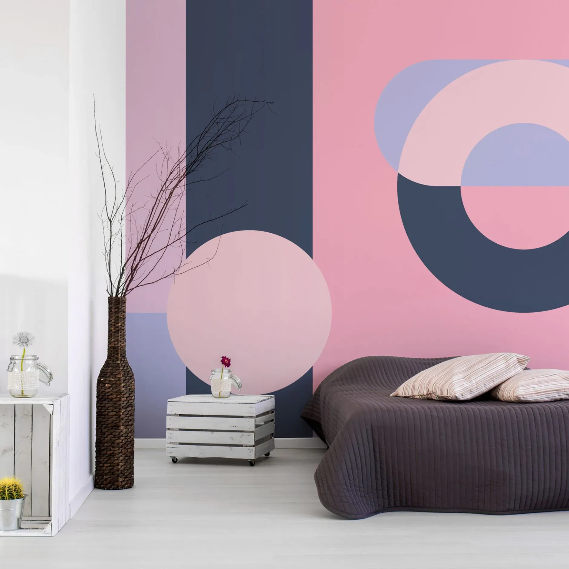 Selbstklebende Tapete 'Geometric Wreath (Violet)'