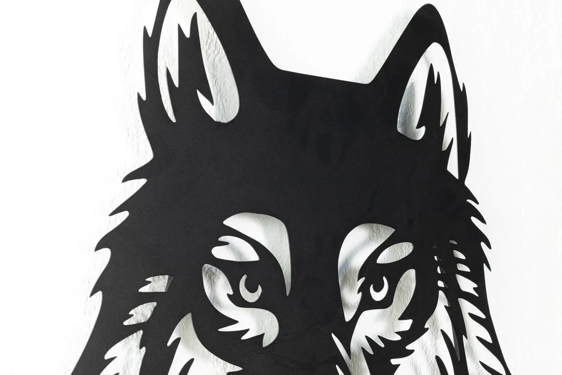 Wanddeko Metall 'Geschichte des Wolfs' 68x82x2cm
