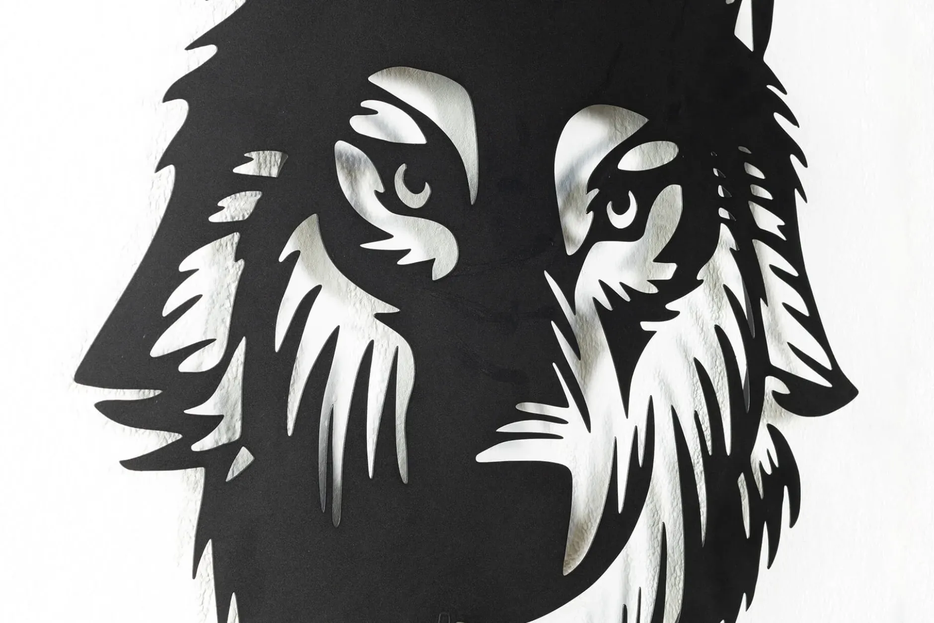 Wanddeko Metall 'Geschichte des Wolfs' 68x82x2cm