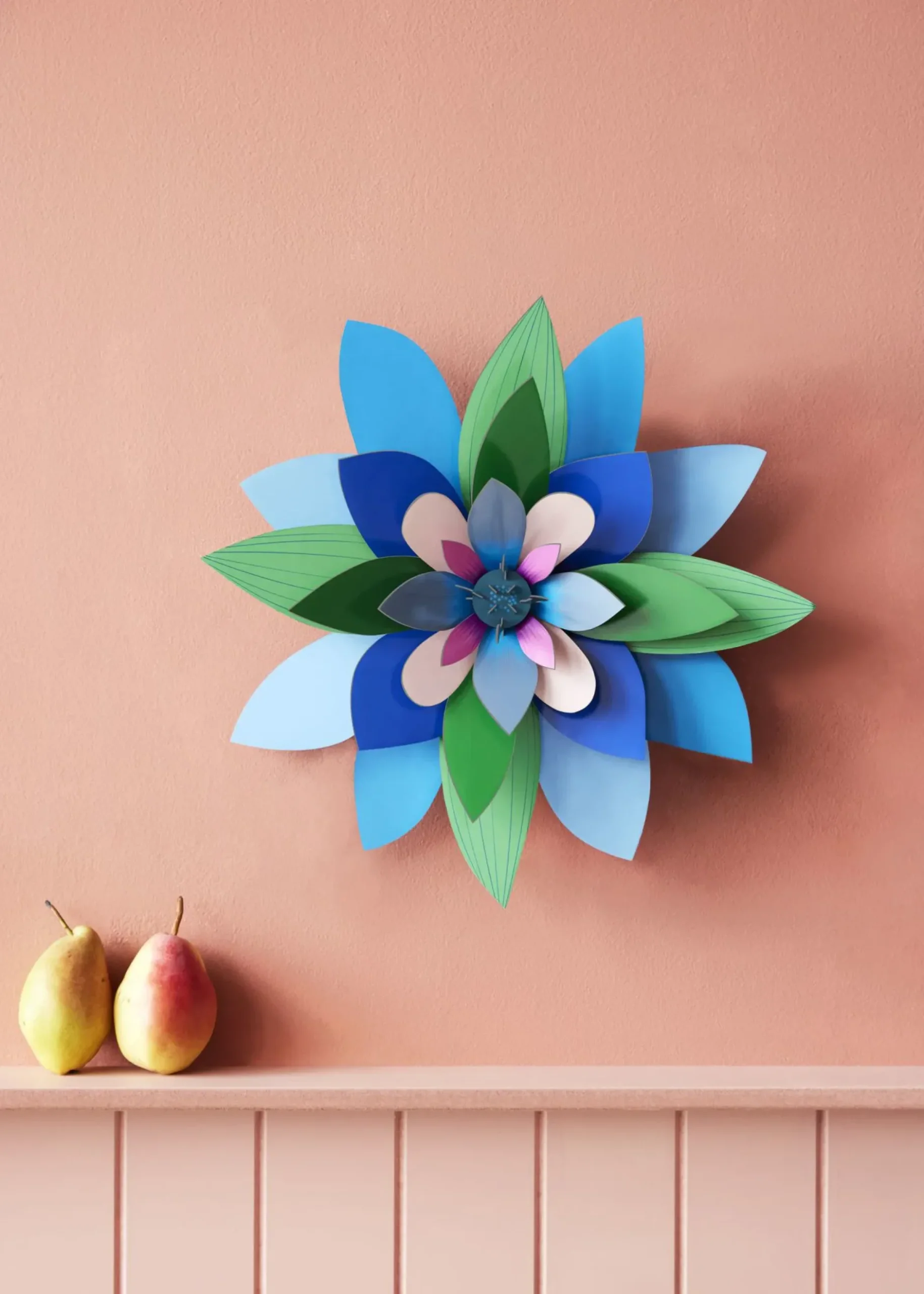 Wanddeko Papier 'Azurblaues Blütenblatt'