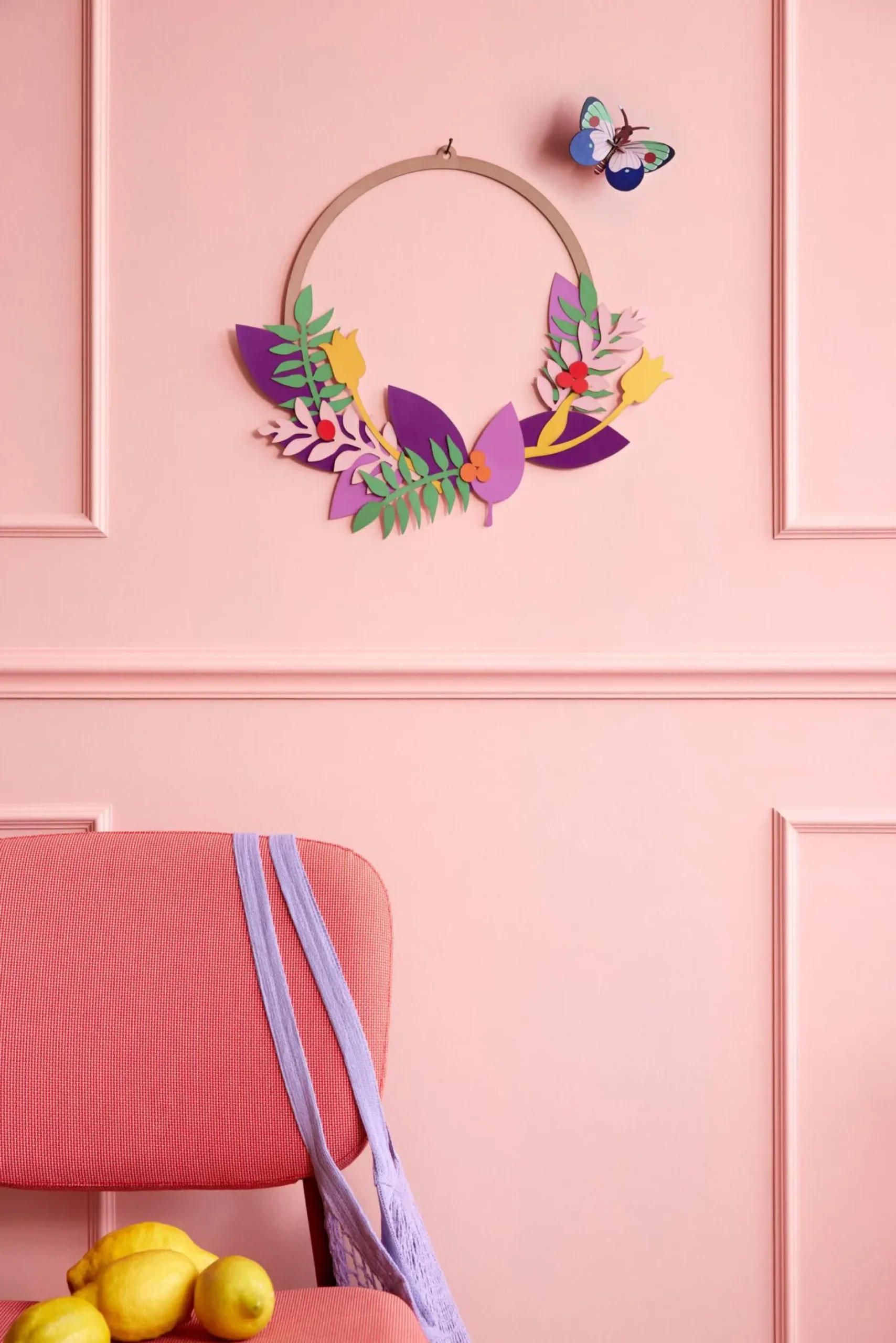 Wanddeko Papier 'Blumiger Schmetterling'