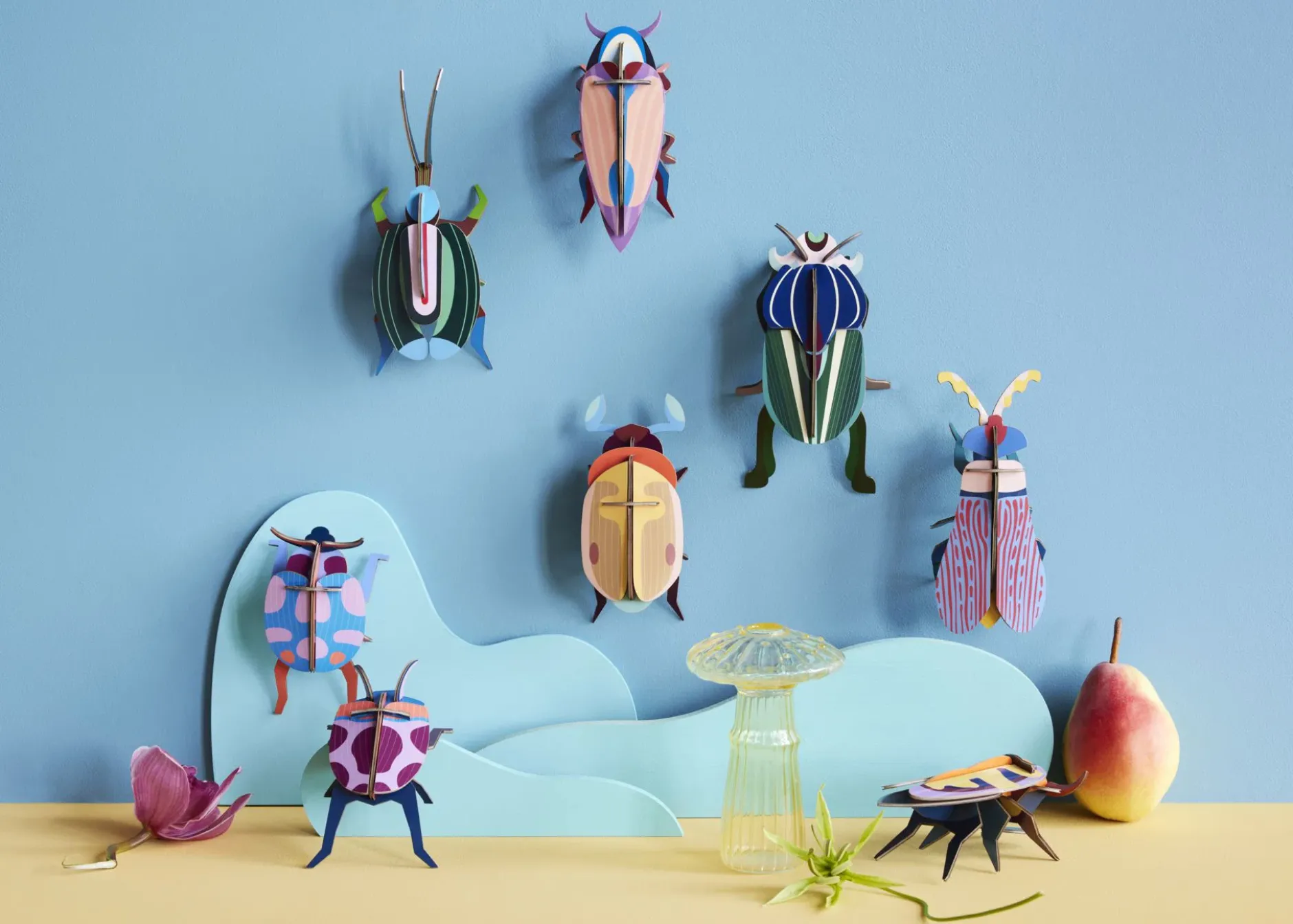 Wanddeko Papier 'Gedämpfter Käfer'