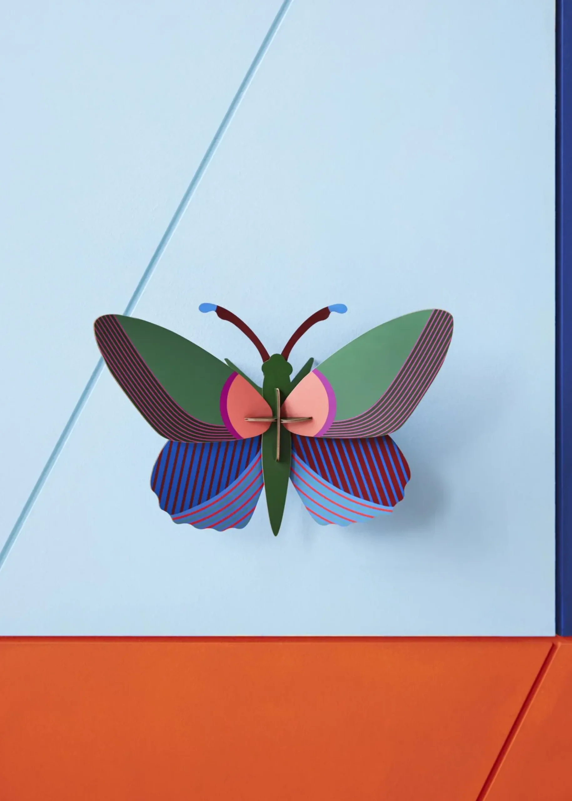 Wanddeko Papier 'Gemusterter Schmetterling'