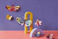 Wanddeko Papier 'Leuchtende Motte'
