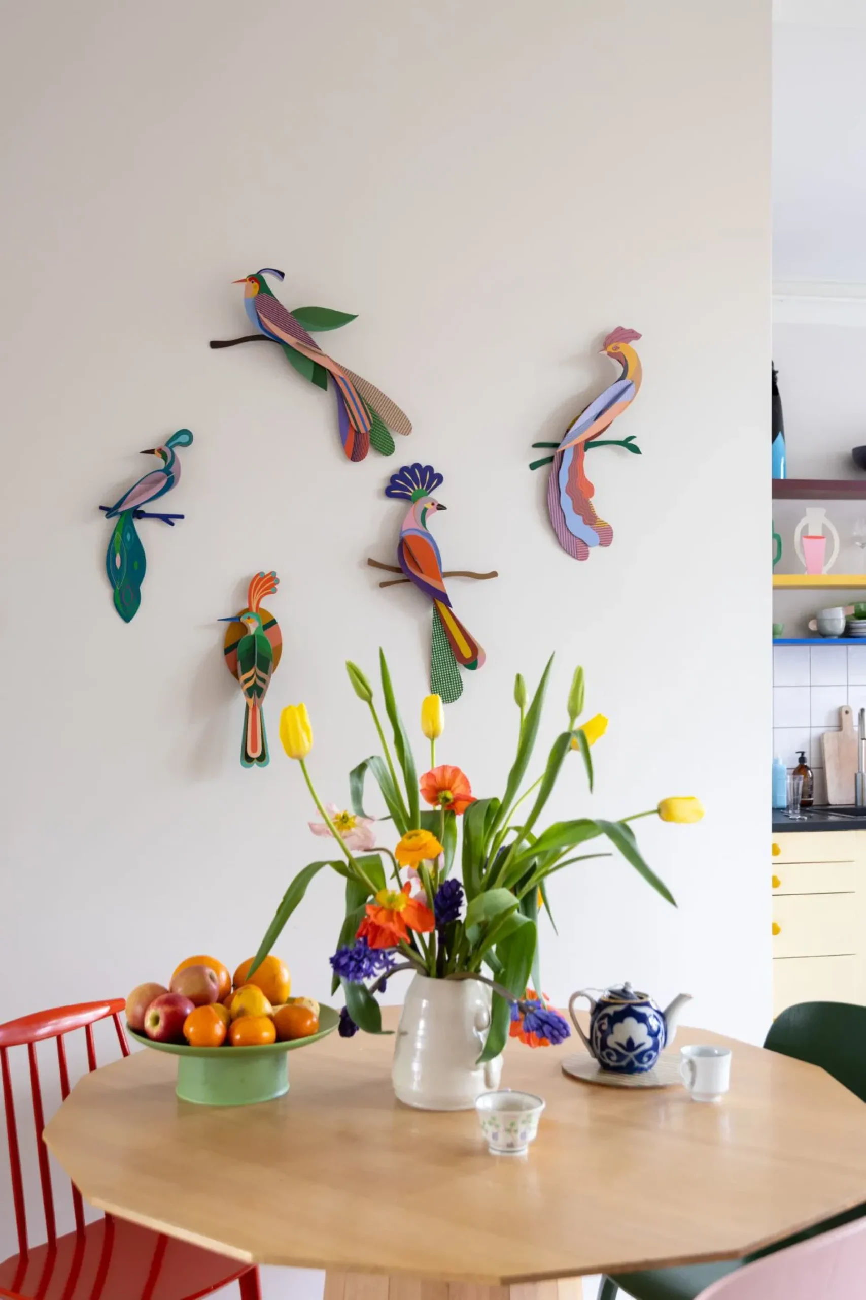 Wanddeko Papier 'Leuchtender Vogel'
