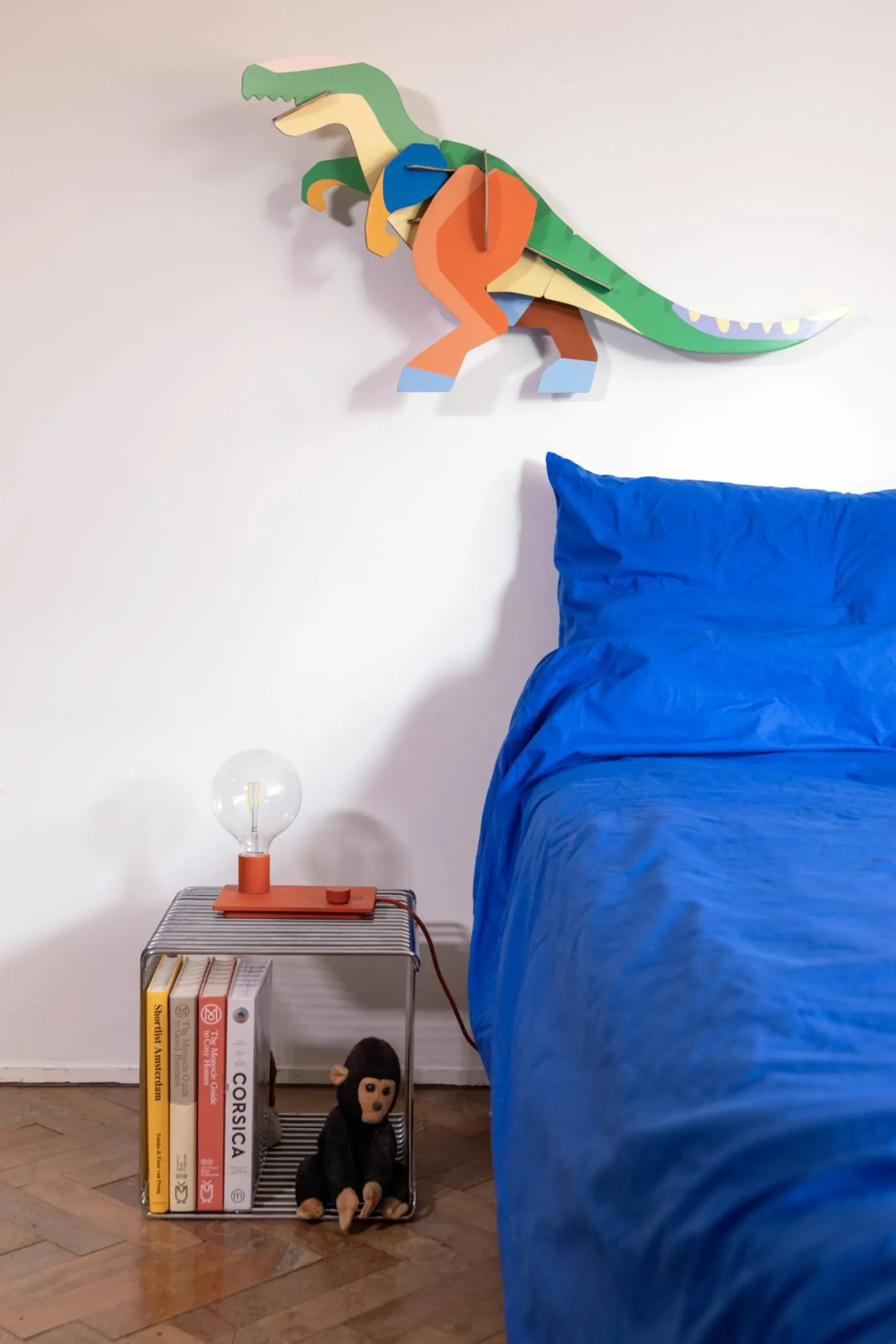 Wanddeko Papier 'Leuchtender T-Rex-Bastelspaß'