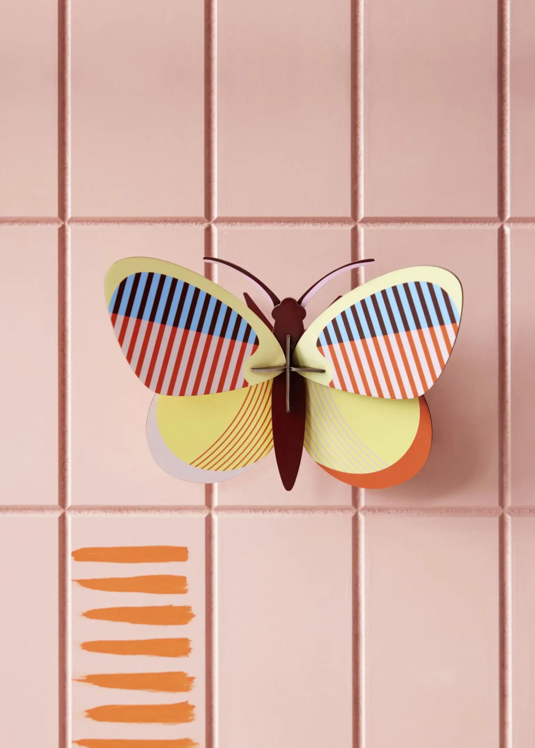 Wanddeko Papier 'Moderner Schmetterling'