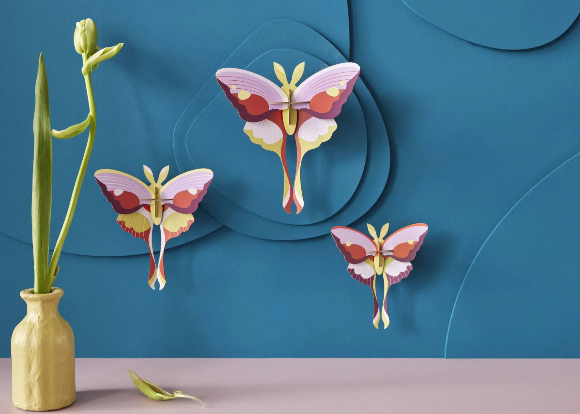 Wanddeko Papier 'Ätherisches Harmonie-Trio'