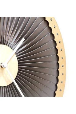 Wanduhr 'Turbine'